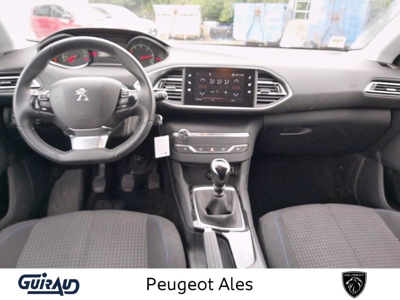 PEUGEOT 1.5 BlueHDi 130ch S&S Style Style